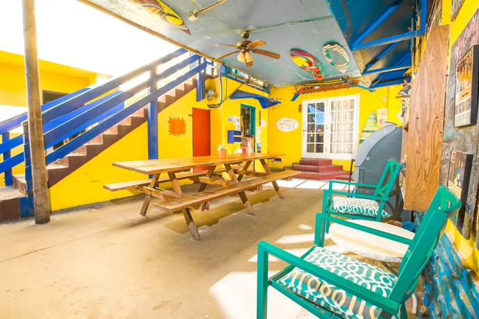 Imagen de los interiores del Hostel Ith Beach Bungalow Surf. Foto 13