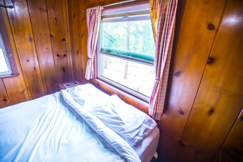 Imagen de la habitación del Hostel Ith Big Bear Lake and Retreat Center. Foto 3