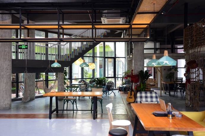 Imagen de los interiores del Hostel J Trip Youth. Foto 18