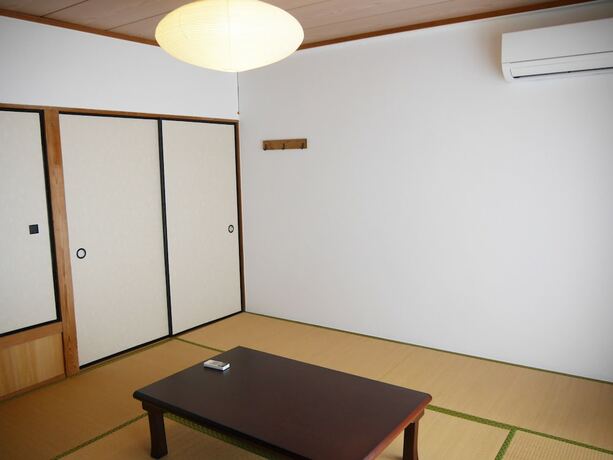 Imagen de la habitación del Hostel J-hoppers Lake Biwa Guesthouse -. Foto 16