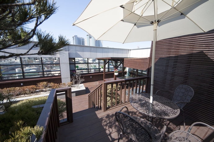 Imagen de los exteriores del Hostel K- Grand Dongdaemun. Foto 7