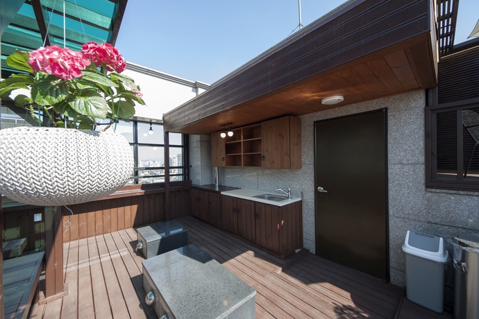 Imagen de los exteriores del Hostel K- Grand Dongdaemun. Foto 10