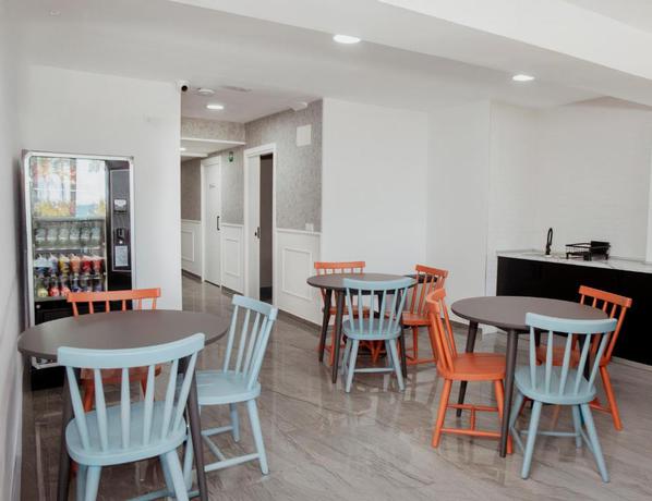 Imagen de los interiores del Hostel Kenza Plage. Foto 14