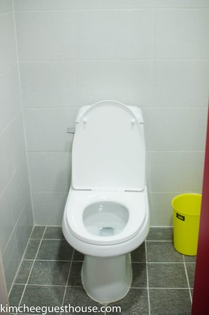 Imagen del bar/restaurante del Hostel Kimchee Busan Downtown Guesthouse -. Foto 2