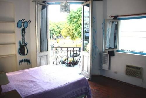 Imagen general del Hostel Km0 Rock. Foto 17