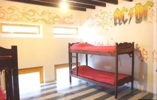 Imagen general del Hostel Km0 Rock. Foto 19