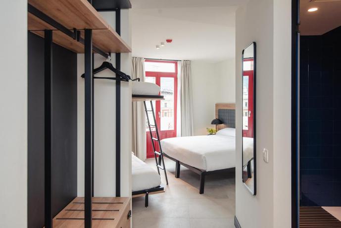 Imagen de la habitación del Hostel LATROUPE La Granja. Foto 5