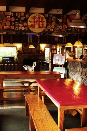 Imagen del bar/restaurante del Hostel La Angostura. Foto 5