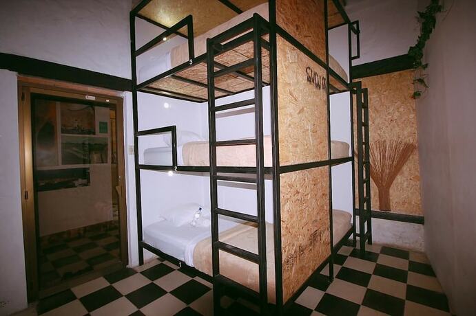 Imagen de la habitación del Hostel La Antigua Capsula. Foto 12