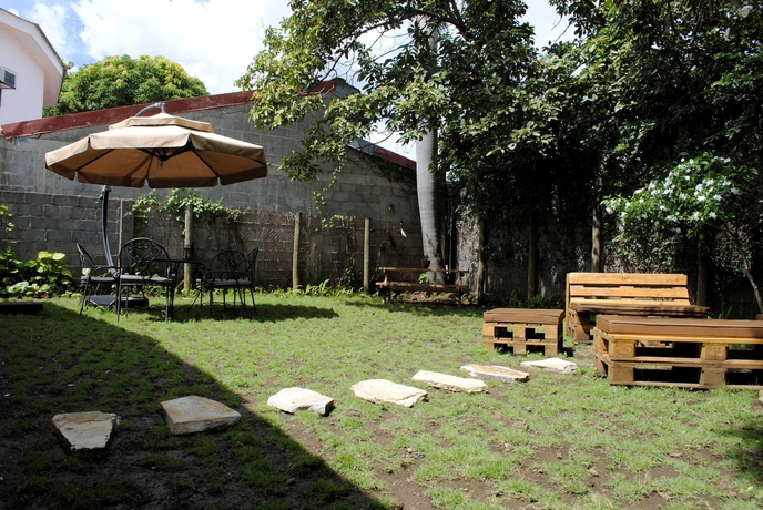Imagen de los exteriores del Hostel La Bicicleta Hostal -. Foto 14