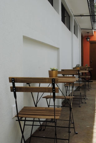 Imagen del bar/restaurante del Hostel La Bicicleta Hostal -. Foto 4