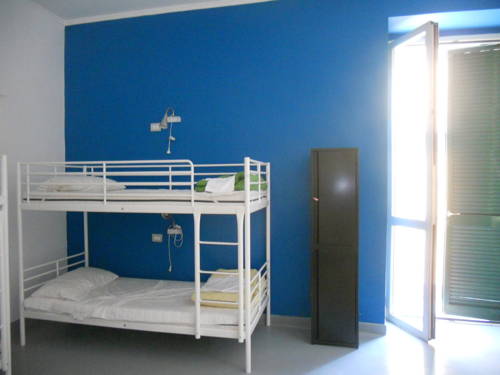 Imagen de la habitación del Hostel La Controra. Foto 13