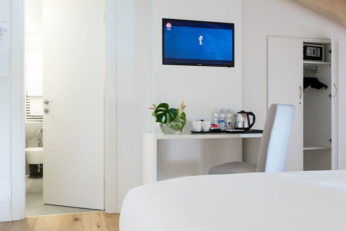 Imagen de la habitación del Hostel La Ripa. Foto 25