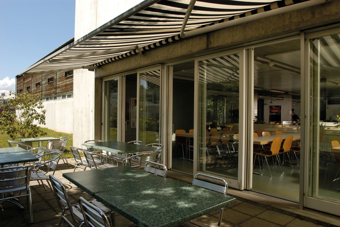 Imagen del bar/restaurante del Hostel Lausanne Youth Jeunotel. Foto 5