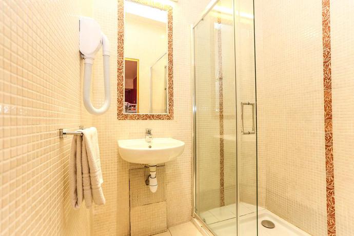 Imagen general del Hostel Le Village Montmartre by Hiphophostels. Foto 4