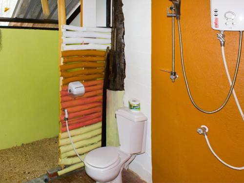 Imagen de la habitación del Hostel Leaf House Bungalows Sha Plus Approved. Foto 5