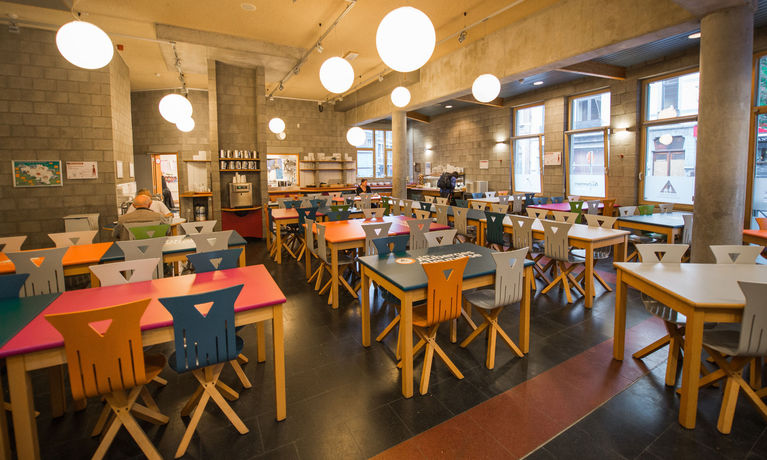 Imagen del bar/restaurante del Hostel Li&egrave;ge Youth. Foto 5