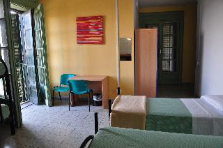 Imagen de la habitación del Hostel Litus Roma. Foto 16