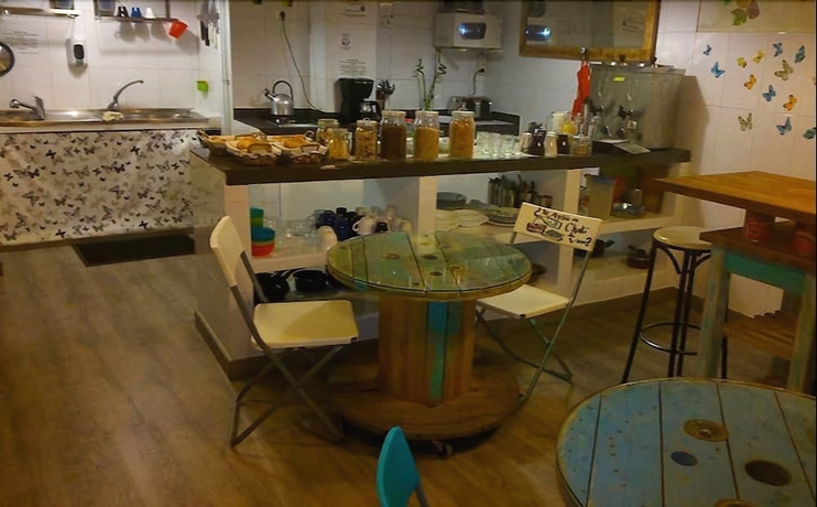 Imagen de los interiores del Hostel Los Amigos, Plaza de Oriente - &Oacute;pera. Foto 17