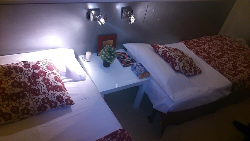 Imagen de la habitación del Hostel Los Amigos, Plaza de Oriente - &Oacute;pera. Foto 12