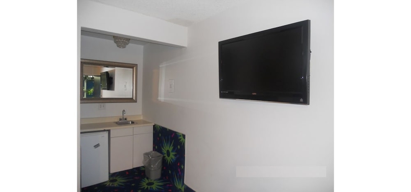 Imagen de la habitación del Hostel Los Angeles Backpackers Paradise. Foto 8