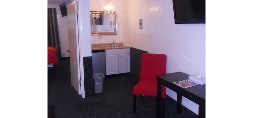 Imagen de la habitación del Hostel Los Angeles Backpackers Paradise. Foto 15