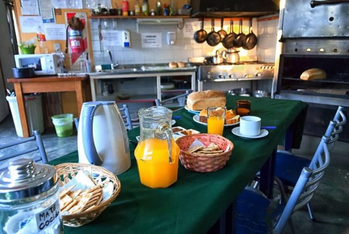 Imagen del bar/restaurante del Hostel Los Cormoranes. Foto 22