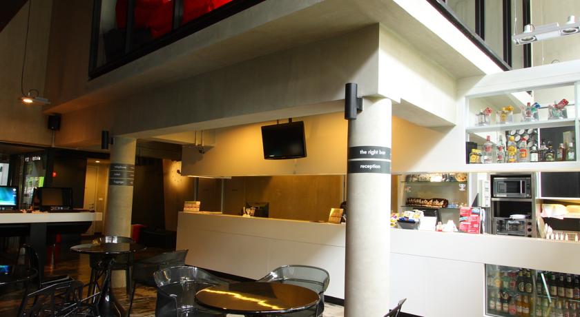 Imagen de los interiores del Hostel Lub D Bangkok Siam Square. Foto 8
