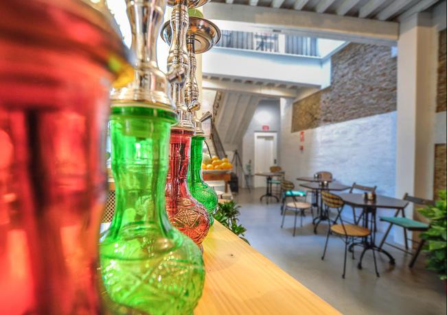 Imagen del bar/restaurante del Hostel Málaga Boutique - Solo Adultos. Foto 5