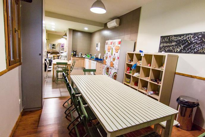 Imagen de los interiores del Hostel Mad4you. Foto 11