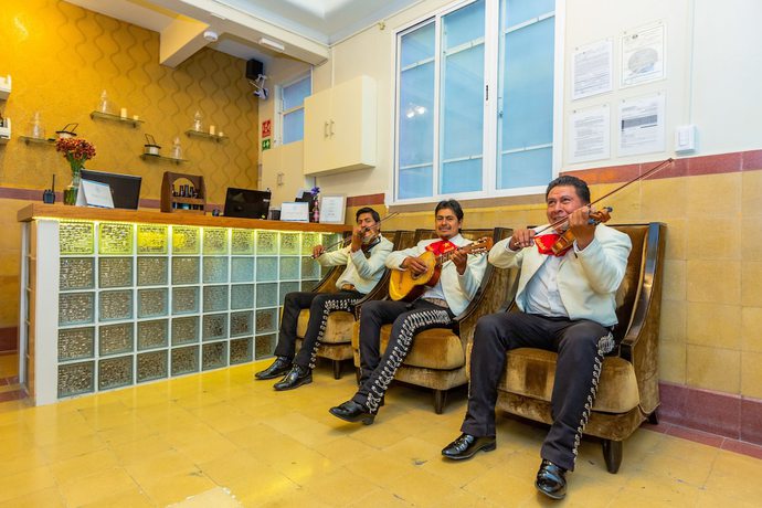 Imagen de los interiores del Hostel Mala Vecindad Beer. Foto 19