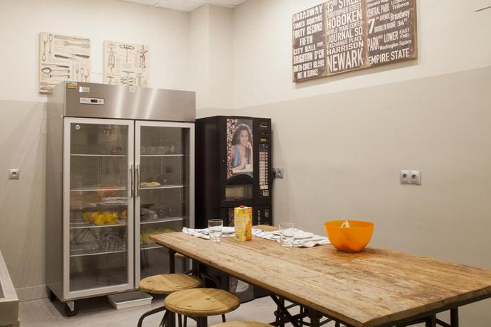 Imagen de los interiores del Hostel Malaga Stop AB. Foto 9