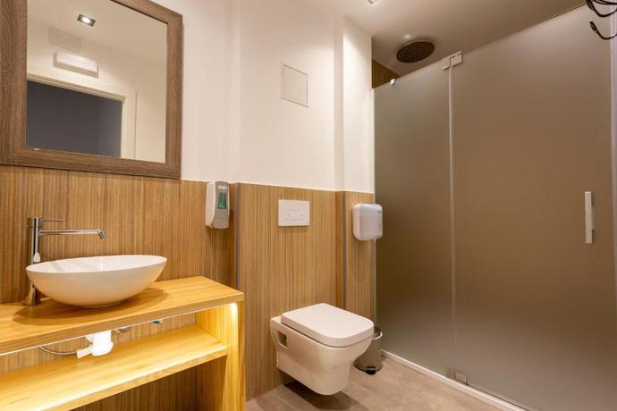 Imagen de la habitación del Hostel Malaga Stop AB. Foto 10