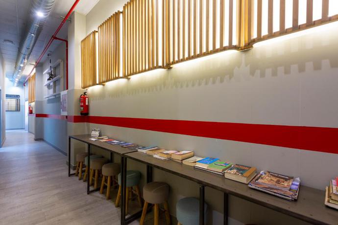 Imagen de los interiores del Hostel Malaga Stop AB. Foto 21