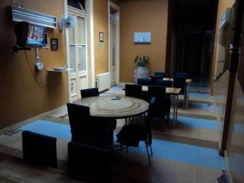 Imagen general del Hostel Malbec Central. Foto 12