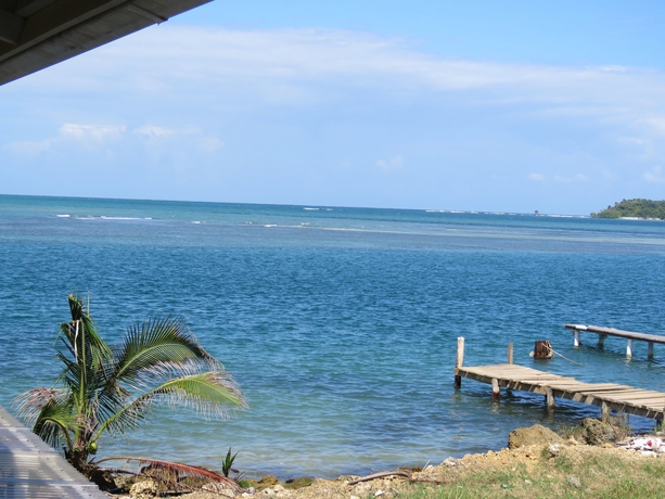 Imagen de los exteriores del Hostel Mamallena Bocas Del Toro - Adults Only. Foto 17