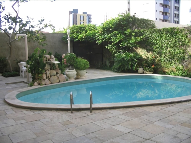 Imagen de la piscina del Hostel Manaira, JO&Atilde;O PESSOA. Foto 18