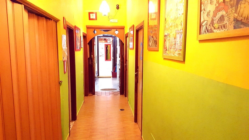Imagen de los interiores del Hostel Mancini Naples. Foto 15