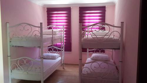Imagen de la habitación del Hostel Marina, Antalya. Foto 2