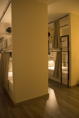 Imagen de la habitación del Hostel Medellín Vibes. Foto 13