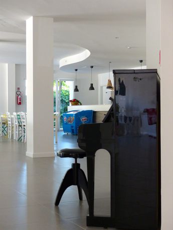 Imagen de los interiores del Hostel Meet Gardalake. Foto 16