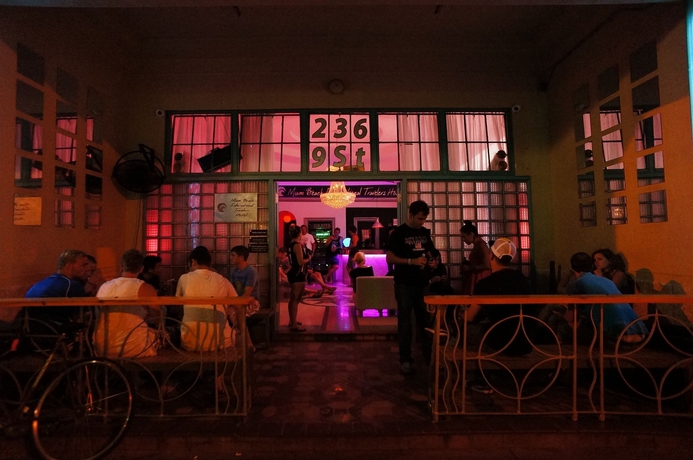Imagen de los exteriores del Hostel Miami International by Lowkl. Foto 6