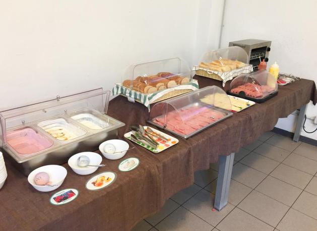 Imagen del bar/restaurante del Hostel Mio. Foto 2