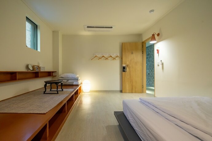 Imagen general del Hostel Mireuk Mireuk. Foto 11