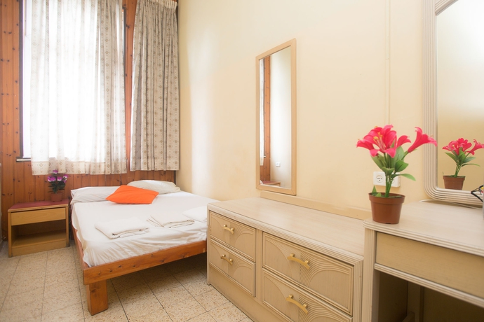 Imagen de la habitación del Hostel Momo's -. Foto 11