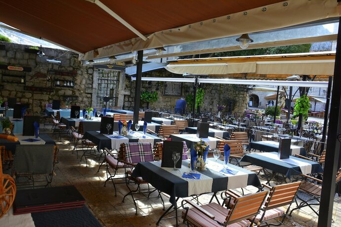 Imagen del bar/restaurante del Hostel Montenegro Backpackers Home Kotor. Foto 16