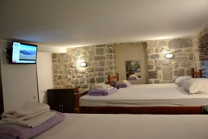 Imagen de la habitación del Hostel Montenegro Backpackers Home Kotor. Foto 21