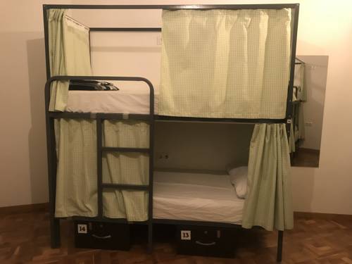 Imagen de la habitación del Hostel Mucha Masia Rural-urbà. Foto 4