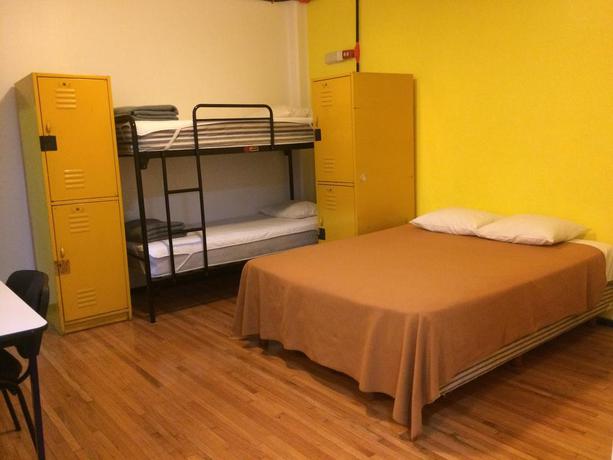 Imagen de la habitación del Hostel Mundo Joven Catedral. Foto 6