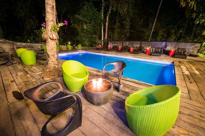 Imagen de la piscina del Hostel My, Koh Chang. Foto 36
